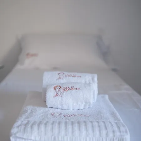 Casa Di Endimione Bed & Breakfast 3*