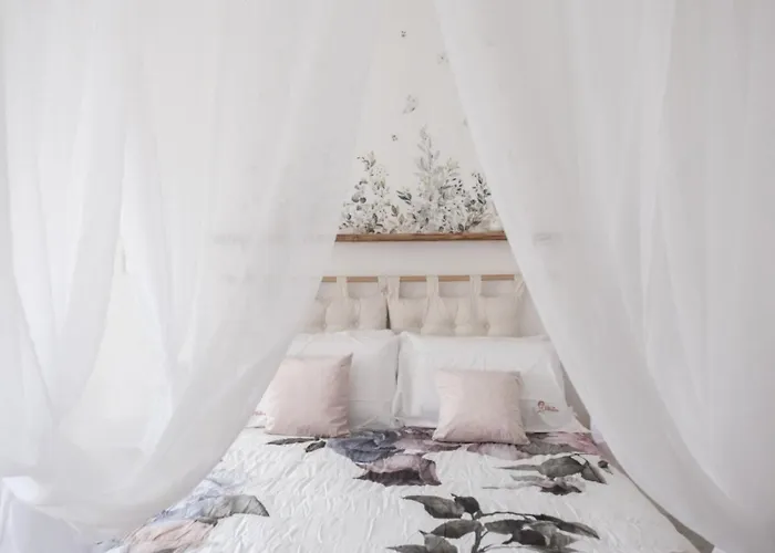 Casa Di Endimione Bed & Breakfast