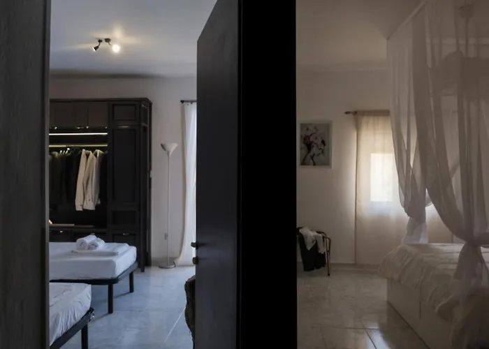 Casa Di Endimione Bed & Breakfast 3*